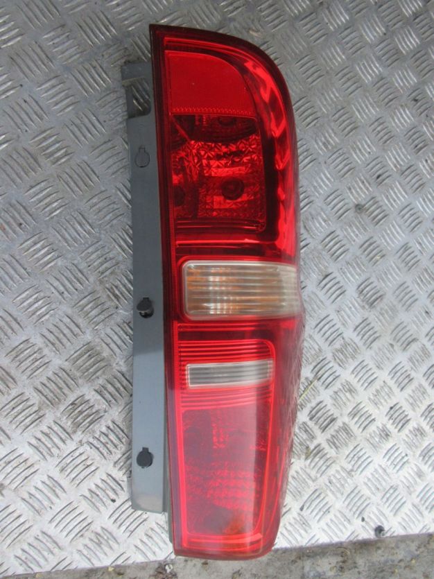 HYUNDAI H-1 II LAMPA LEWY TYŁ