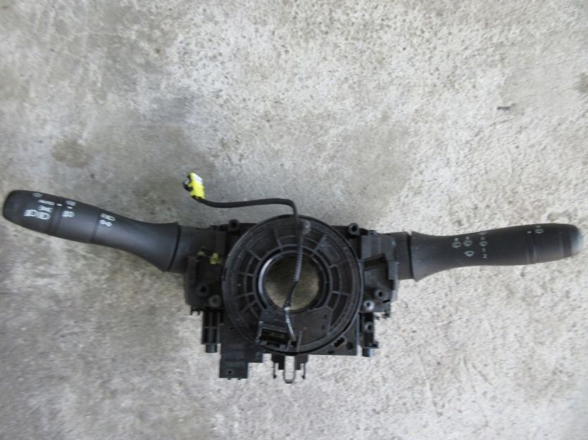 DACIA DUSTER II DUSTER 2 21 R . PRZEŁACZNIK TASMA 255540638R-C