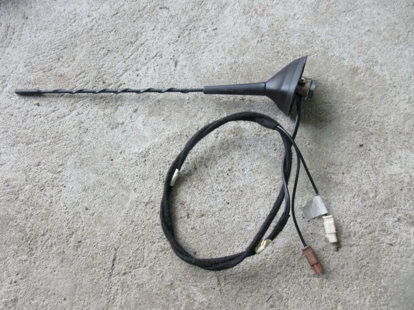 DACIA DUSTER II 21 R. ANTENA