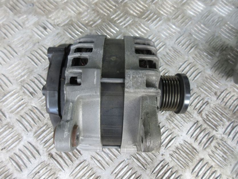 DACIA DUSTER II DUSTER 2 21 R . 1.0 TCE ALTERNATOR 231007769R-A