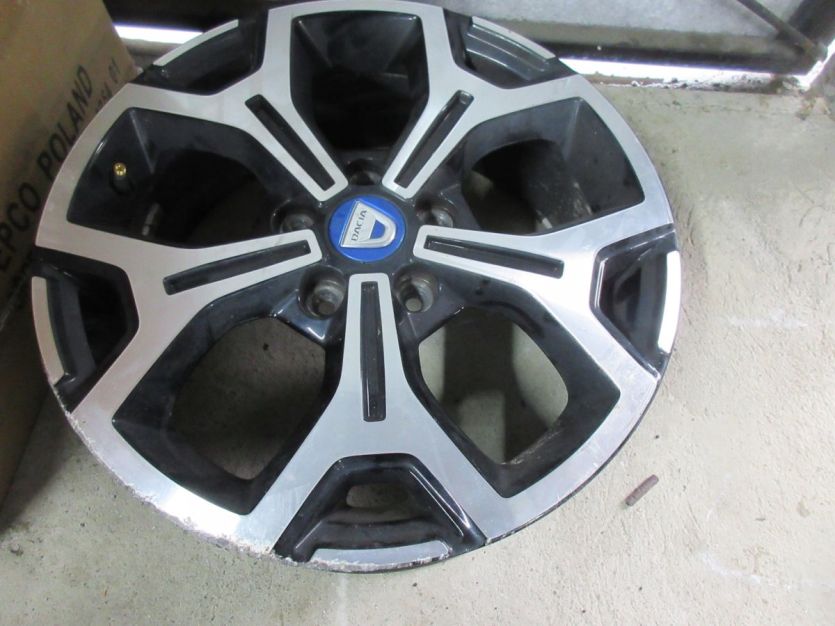 DACIA DUSTER II DUSTER 2 21 R . FELGA R17 17 40300-4905R