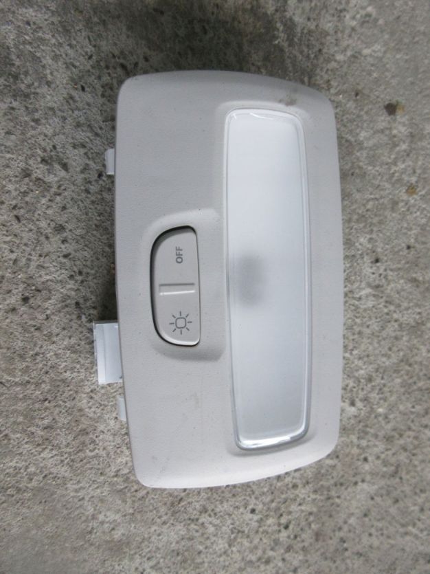 DACIA DUSTER II DUSTER 2 21 R . LAMPKA KABINY