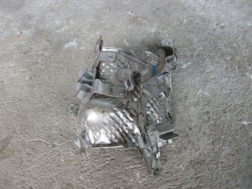 DACIA DUSTER II DUSTER 2 21 R . 1.0 TCE OSŁONA TERMICZNA