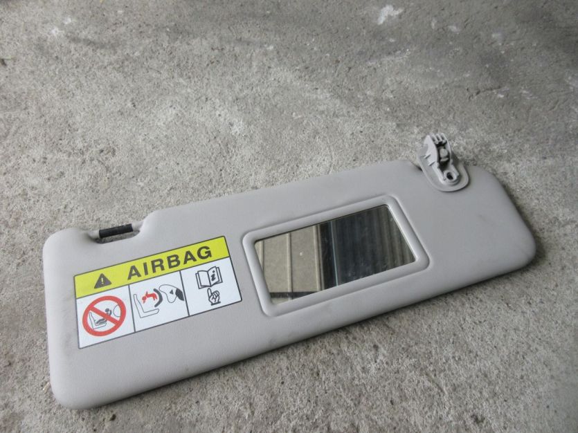 DACIA DUSTER II DUSTER 2 21 R. OSŁONA PRZECIWSŁONECZNA PRAWA