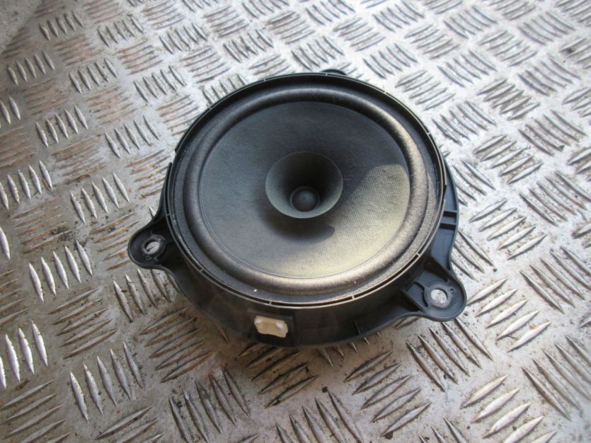 DACIA DUSTER II 21 R. GŁOŚNIK DRZWI LEWY TYŁ