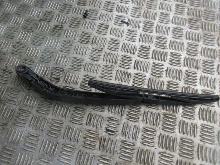 HYUNDAI I20 1.2 2008 R. RAMIE WYCIERACZKI TYŁ