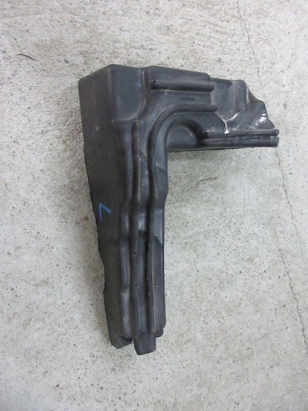 DACIA DUSTER II 21 R. WYGŁUSZENIE LEWE PODSZYBIA PIANKA