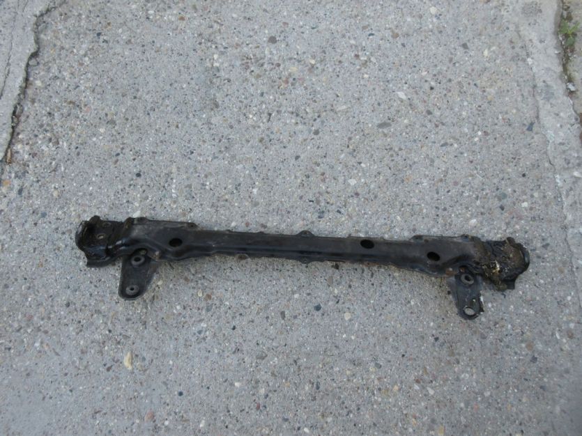 SUZUKI VITARA III VITARA 3 1.4 T BELKA POD CHŁODNICE