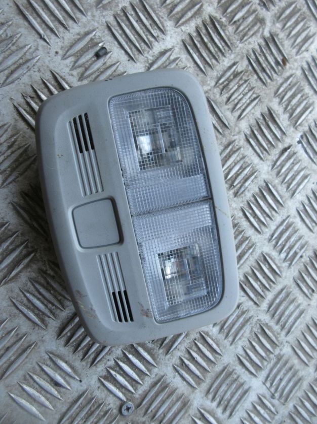 SUZUKI VITARA III VITARA 3 1.4 T LAMPKA KABINY