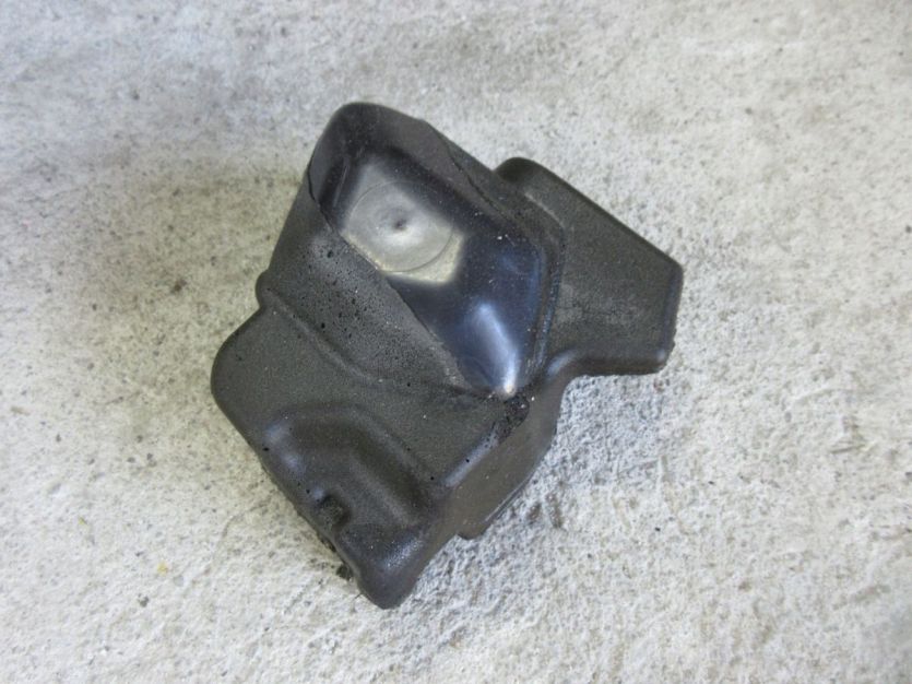 SUZUKI VITARA III VITARA 3 1.4 T. OSŁONA OBUDOWA POMPY PALIWA