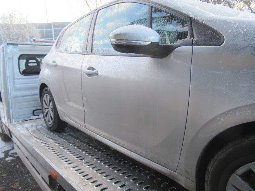 PEUGEOT 208 5d DRZWI PRAWY PRZÓD EZRC