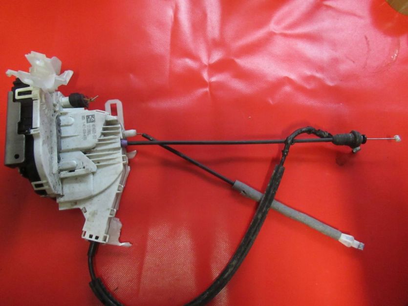 JEEP RENEGADE LIFT 2.0 M-JET ZAMEK PRAWY TYŁ 52139906