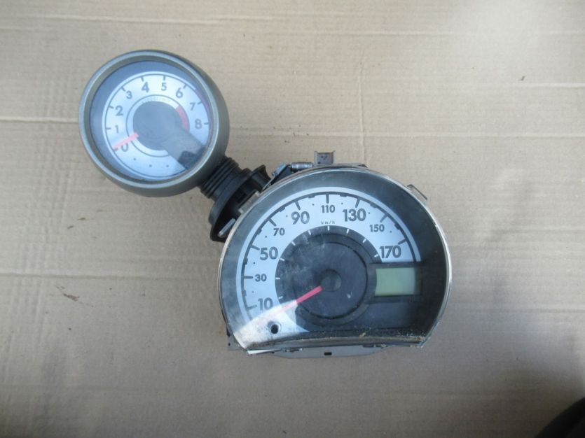 CITROEN C1 5D 05-12 1.0 LICZNIK 83800-0H11-A