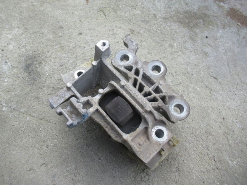 OPEL ASTRA K LIFT V 19-22 1.2 T ŁAPA SKRZYNI 42496542