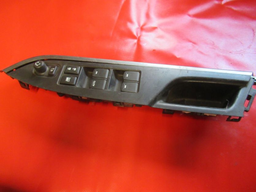 SUZUKI SX4 S-CROSS LIFT PRZEŁĄCZNIK SZYB LEWY 54P2