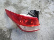 FORD KUGA MK2 II LAMPA LEWY TYŁ 90021835
