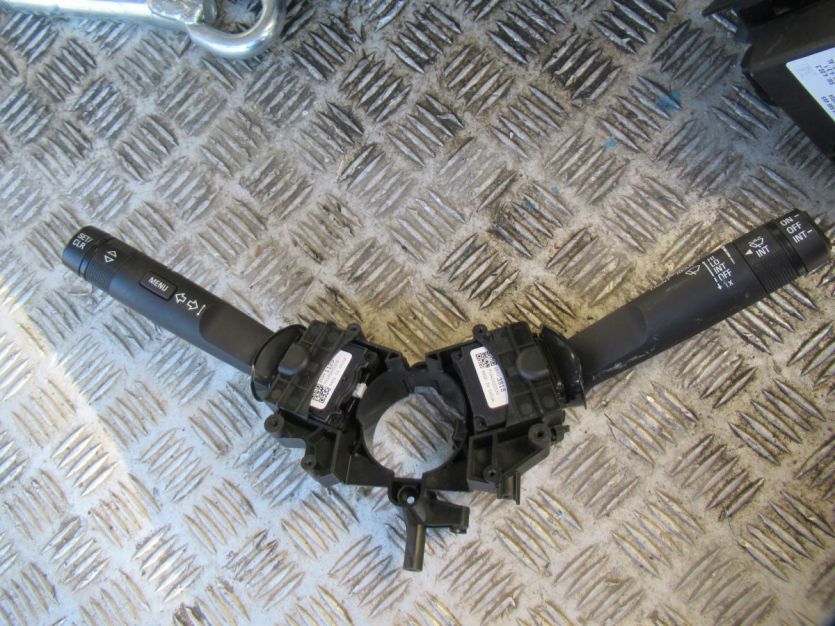 OPEL ZAFIRA C LIFT 2017 R. 2.0 TDCI PRZEŁĄCZNIK PRZEŁAZNIKI