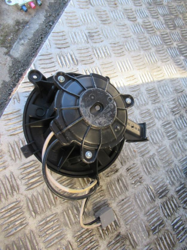 OPEL ZAFIRA C LIFT 2017 R. 2.0 TDCI DMUCHAWA U7253002