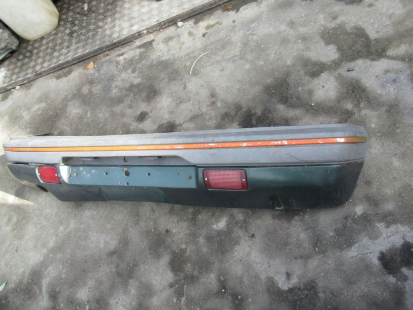 PEUGEOT 205 ZDERZAK TYŁ TYLNI