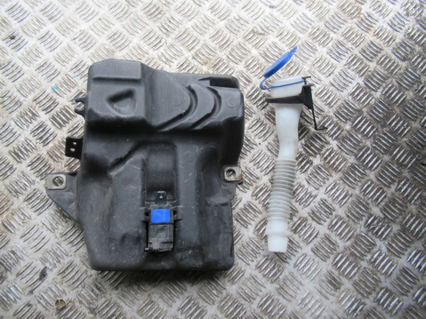 FORD CONNECT MK2 LIFT 2022 R. ZBIORNICZEK PŁYNU SPRYSKIWACZY