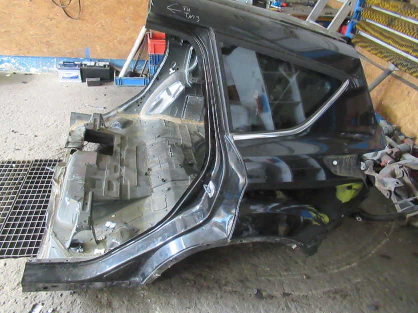 FORD KUGA MK2 II 2.0 TDCI 4X4 BŁOTNIK LEWY TYŁ