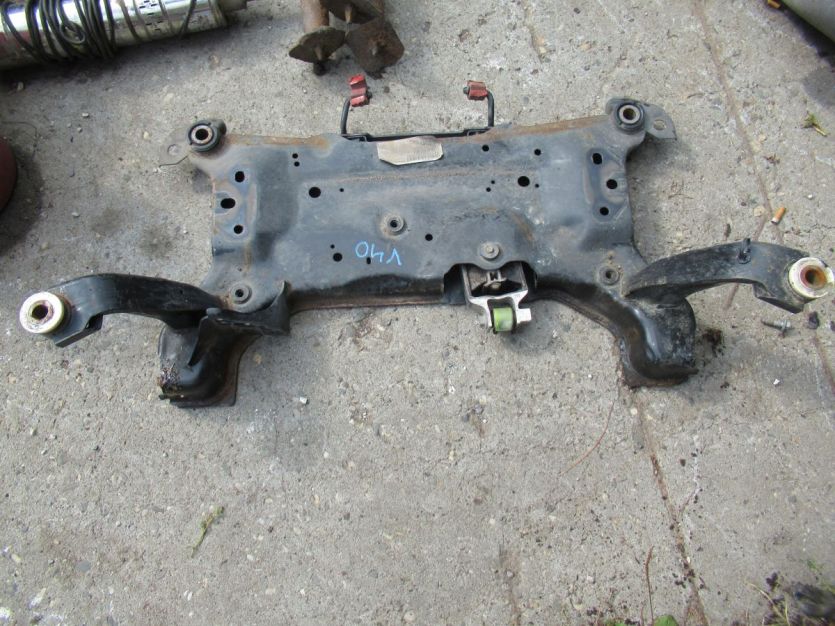 VOLVO V40 II lift R-DESING KOŁYSKA SANKI 3841939 EUROPA