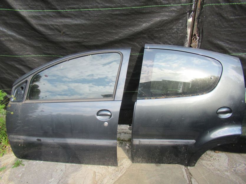 CITROEN C1 5D DRZWI LEWY TYŁ KTA