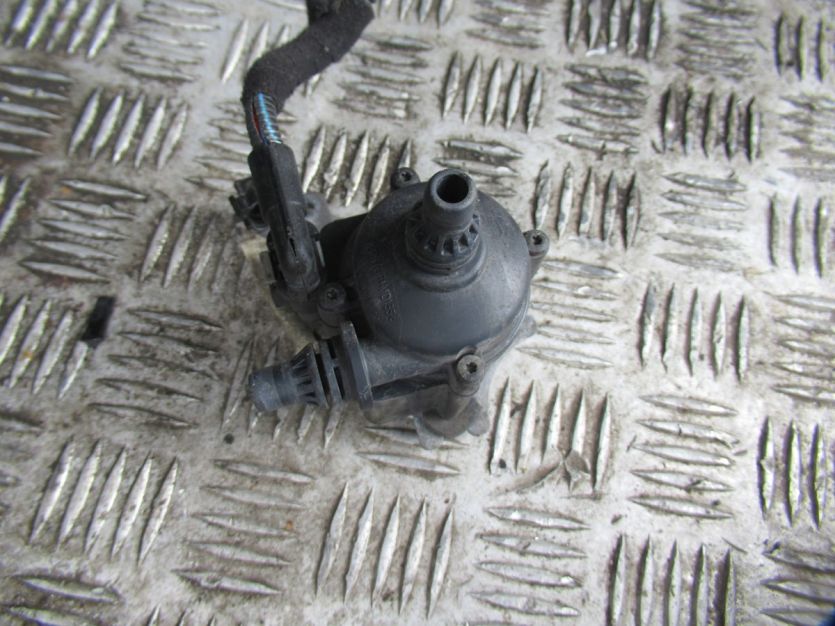 JEEP RENEGADE LIFT 2.0 M-JET DODATKOWA POMPA WODY 52113825