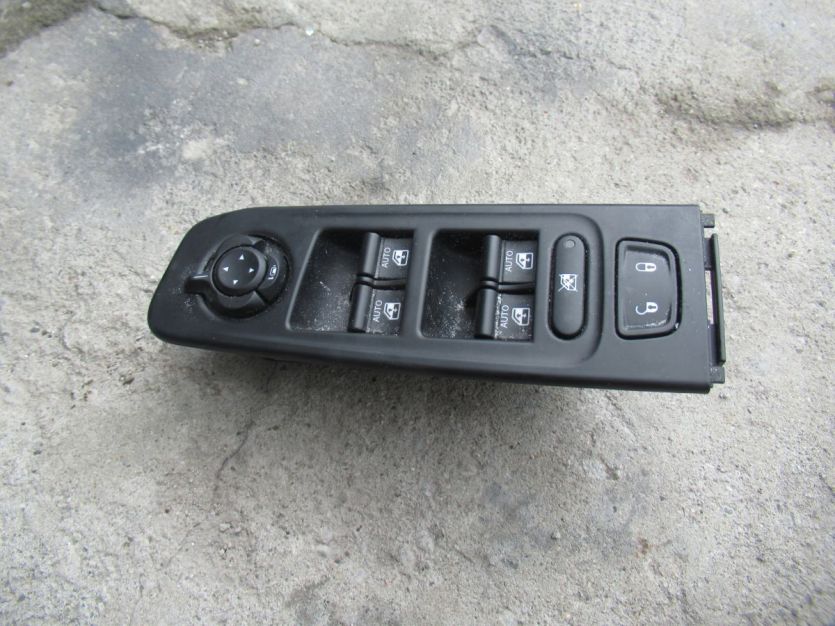 JEEP RENEGADE LIFT 2.0 4X4 PRZEŁĄCZNIK SZYB LEWY