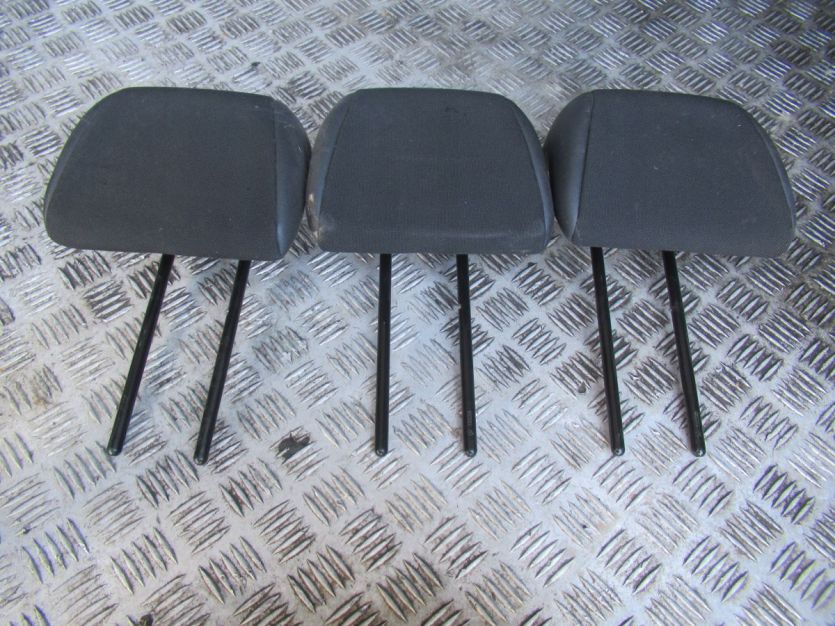 CITROEN C3 II 5D 2011 R. FOTELE KANAPA ZAGŁÓWKI TYŁ