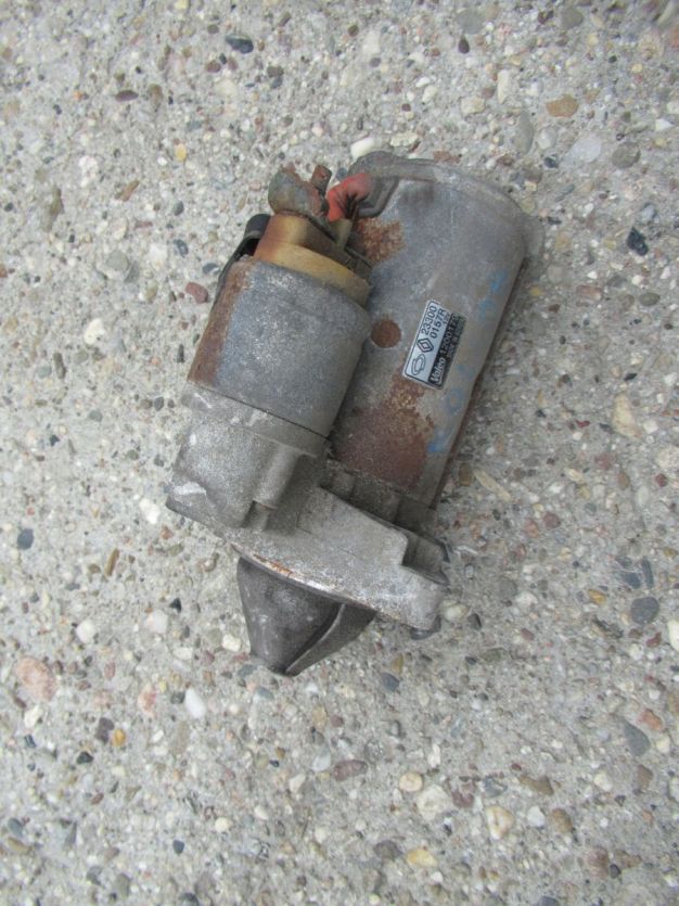 RENAULT KOLEOS I LIFT 2013 R. 2.0 DCI 4X4 ROZRUSZNIK 233000157R