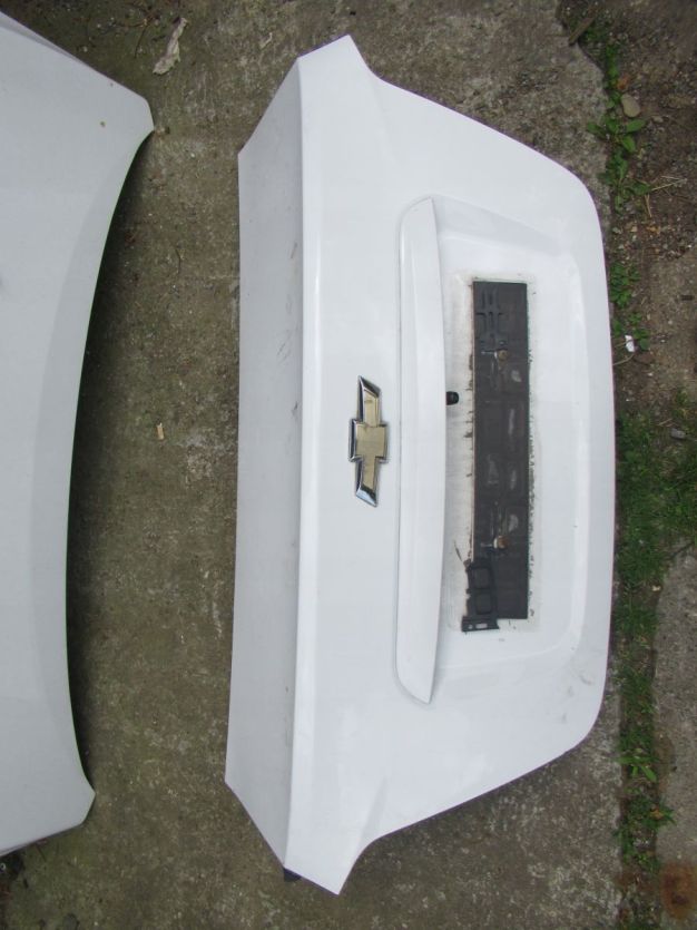 CHEVROLET AVEO T300 SEDAN KLAPA BAGAZNIKA