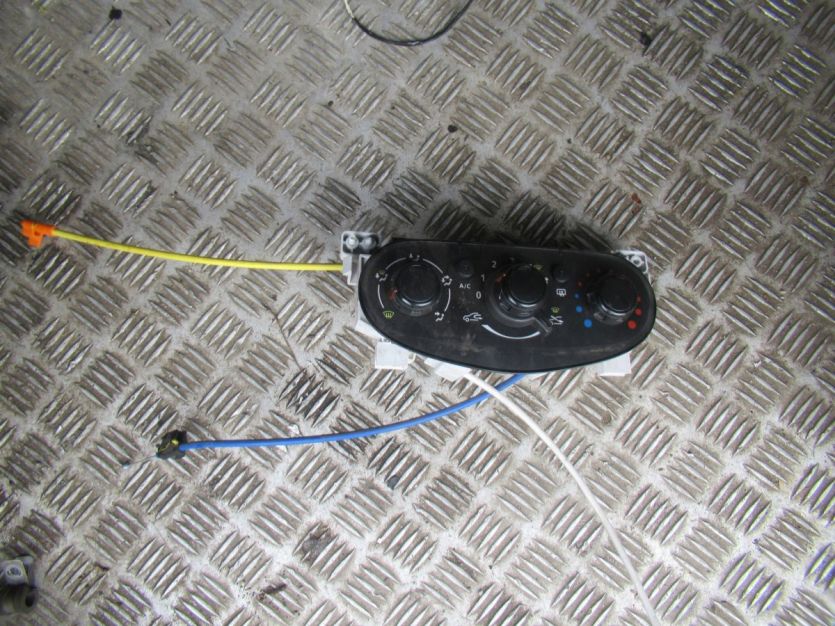 LOGAN II 2017 R. 1.2 R. PANEL NAWIEWY KLIMATYZACJI