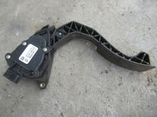 LOGAN II 2017 R. 1.2 R. PEDAŁ GAZU 180022703R-C