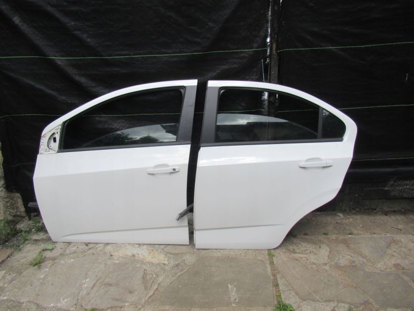 CHEVROLET AVEO T300 SEDAN HB DRZWI LEWY PRZÓD BIAŁY WYSYŁKA