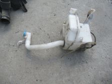 SUZUKI SWIFT MK6 1.3 ZBIORNICZEK SPRYSKIWACZY