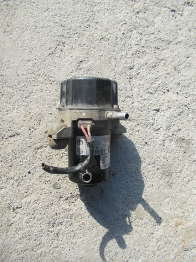 JEEP WRANGLER JL SAHARA 4D 2.2 D CRD 2018+ POMPA PODCISNIENIA P68328874AB