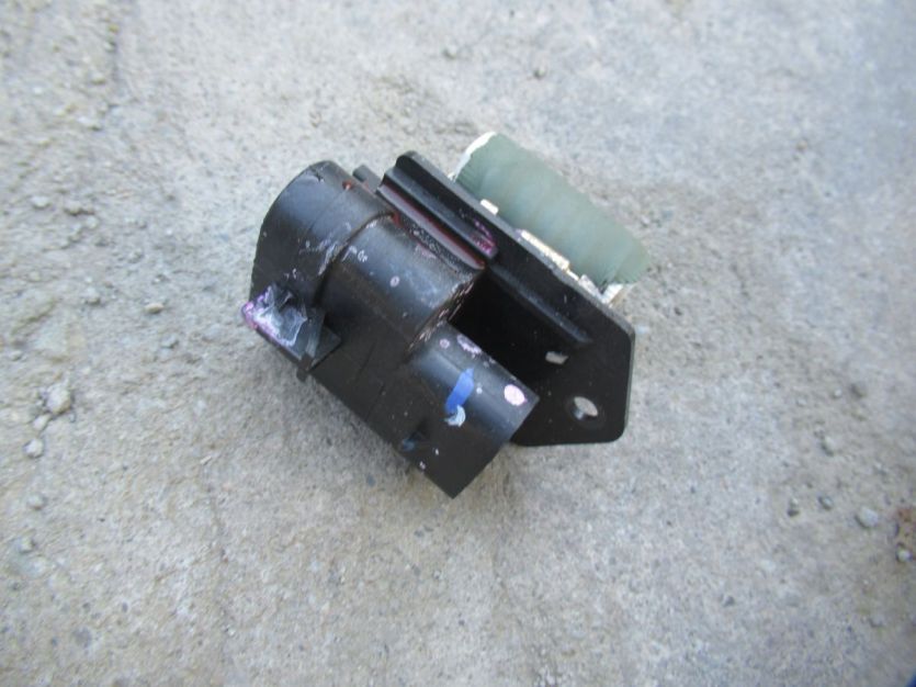 MG MG3 MG 3 1.5 HYBRID 2024 R. REZTSTOR OPORNICA OPORNIK