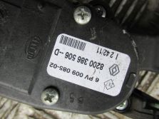 DACIA DUSTER I 2011 R. PEDAŁ GAZU 8200386506D