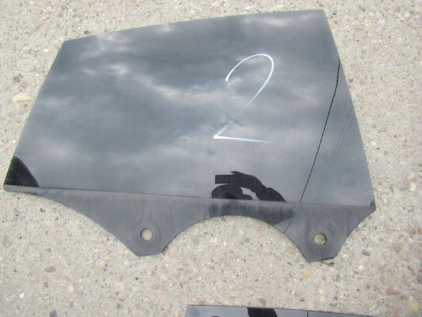 BMW 4 F36 430i 16 R . GRAND COUPE SZYBA PRAWY TYŁ