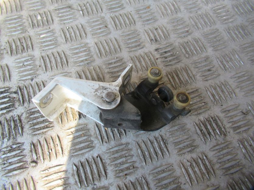 DACIA DOKKER LIFT ROLKA DRZWI LEWYCH