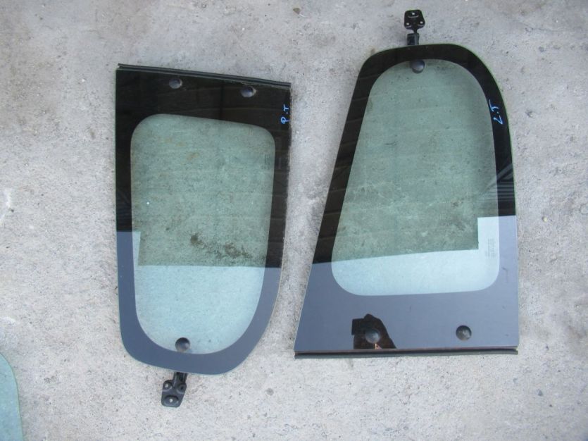 DACIA LODGY SZYBA LEWY TYŁ 2017 PRAWA