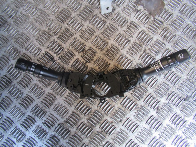 HYUNDAI VELOSTER PRZEŁACZNIK 1.6 T-GDI 2013 R