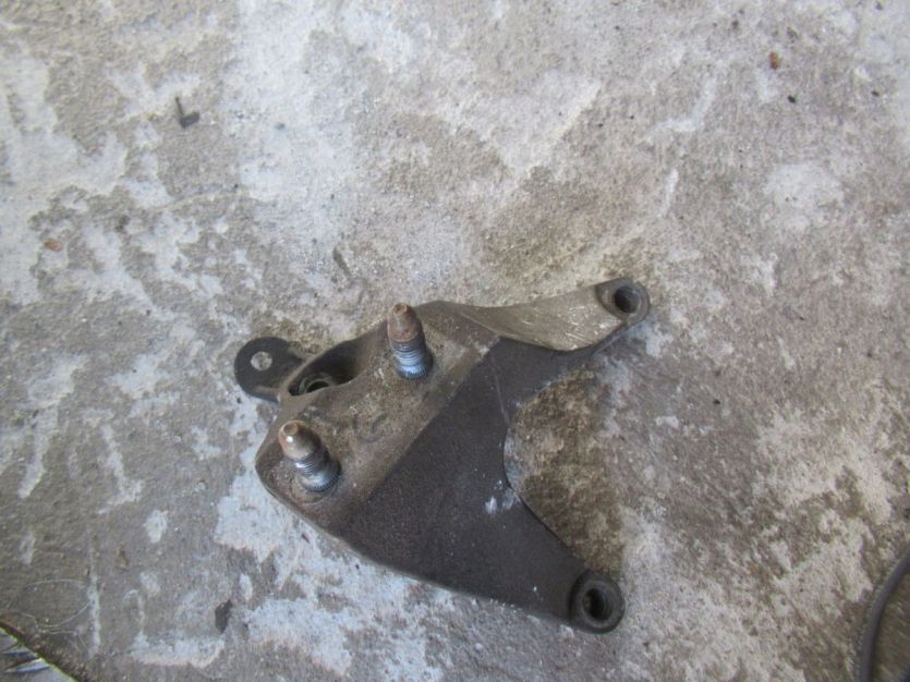 DACIA LODGY DOKKER 1.6 8V ŁAPA SKRZYNI