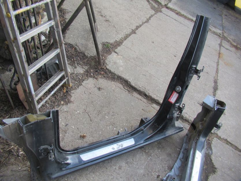 DACIA LODGY PRÓG LEWY SŁUPEK WYSYŁKA