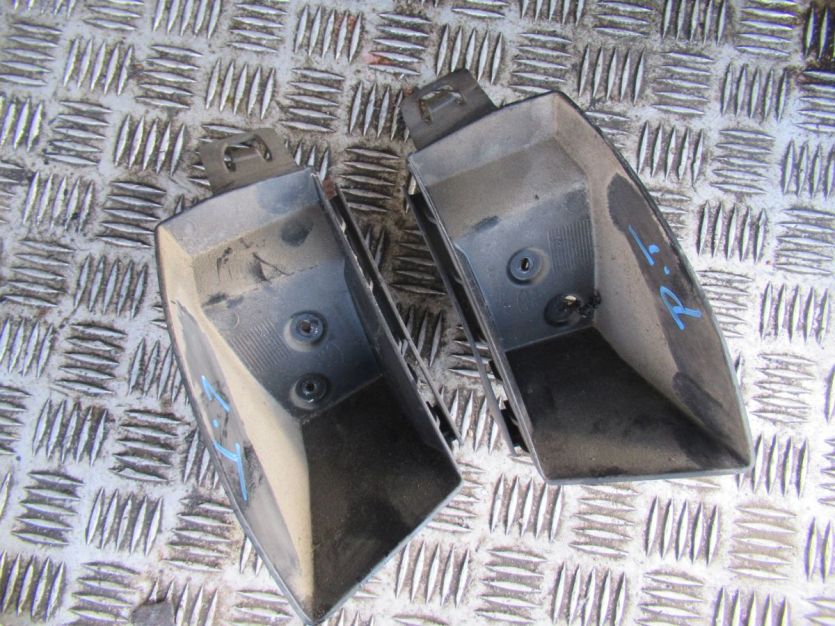 FORD C-MAX MK2 2011 R. ŚLIZG ZDERZAKA PRAWY TYŁ