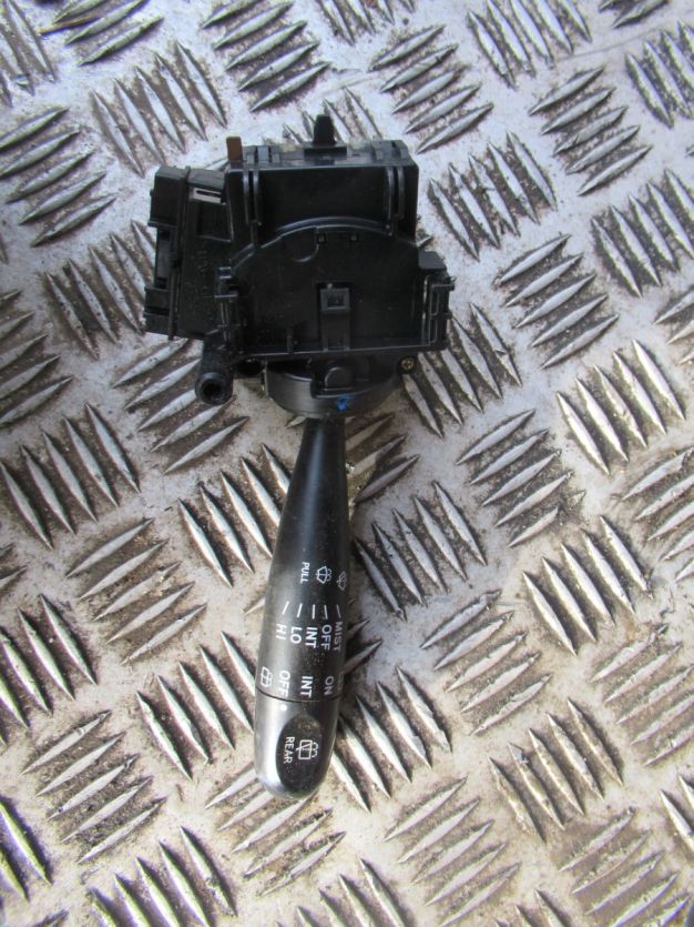 toyota rav4 II II 2.0 D PRZEŁĄCZNIK WYCIERACZEK 2002 R.