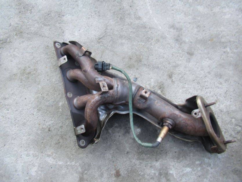 DACIA DUSTER I LIFT 1.6 SCE KOLEKTOR WYDECHOWY