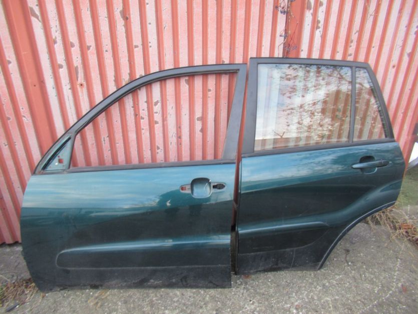 toyota rav4 II 5D rav-4 II 2.0 D 2002 R. DRZWI LEWY TYŁ