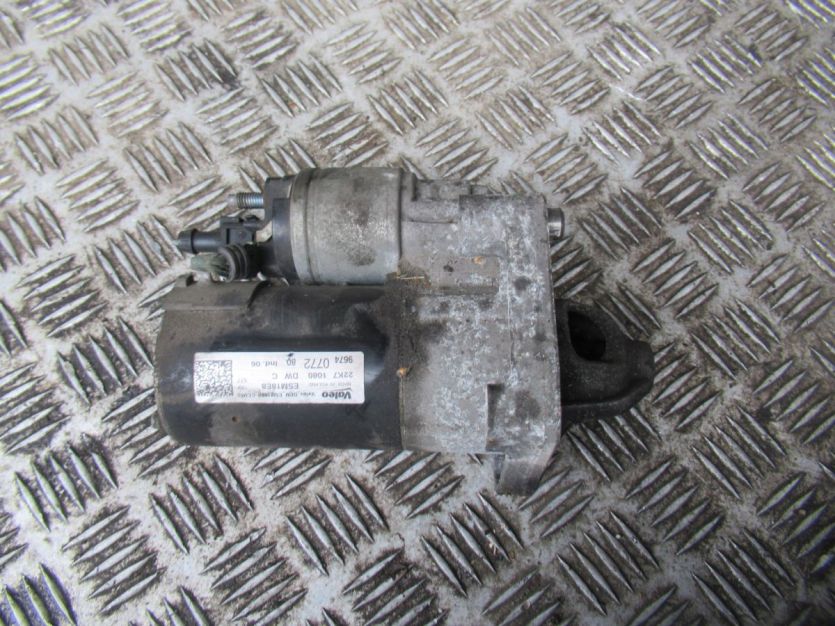 PEUGEOT 5008 II 2018 R. 1.2 THP ROZRUSZNIK 9674077280